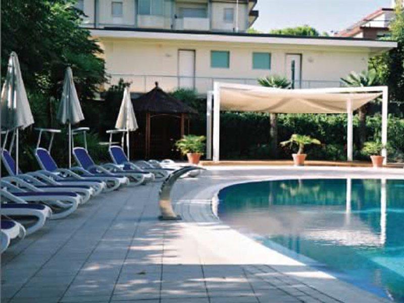 Hotel Helios Lido di Jesolo Exterior foto