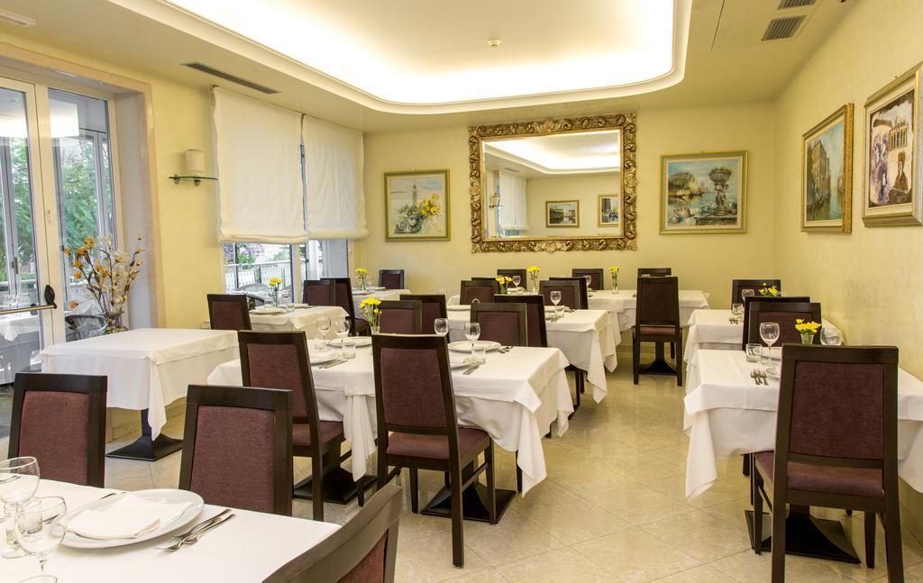 Hotel Helios Lido di Jesolo Exterior foto