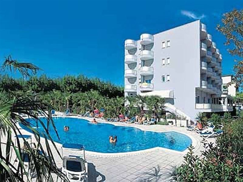 Hotel Helios Lido di Jesolo Exterior foto